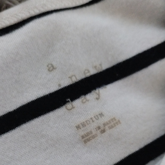 Striped White and Black Tank Top - Picture 3 of 5